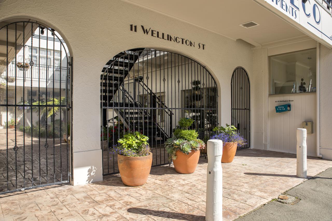 Art Deco Apartments بِكتون المظهر الخارجي الصورة