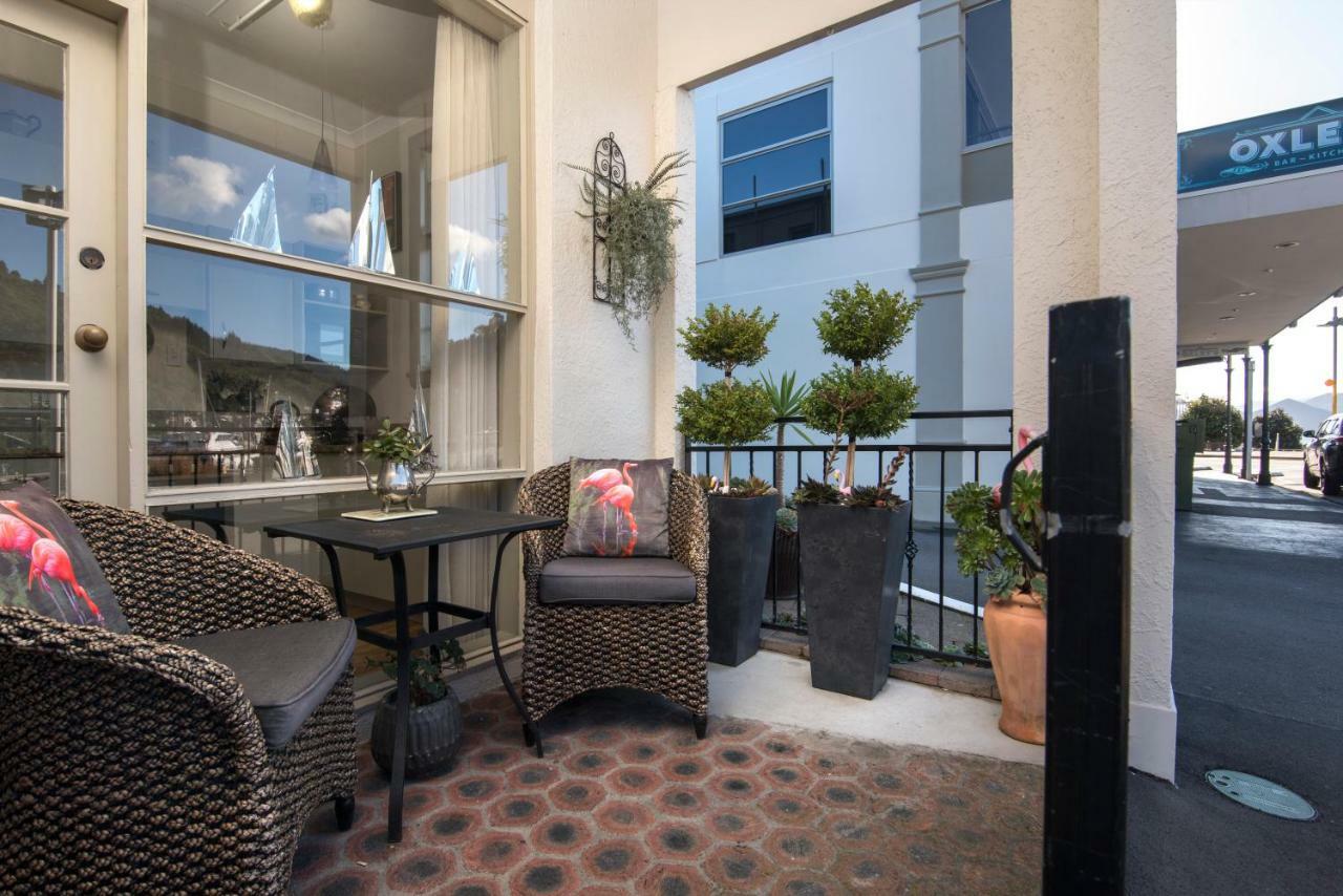 Art Deco Apartments بِكتون المظهر الخارجي الصورة